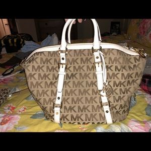 Michael Kors Purse & Wristlet